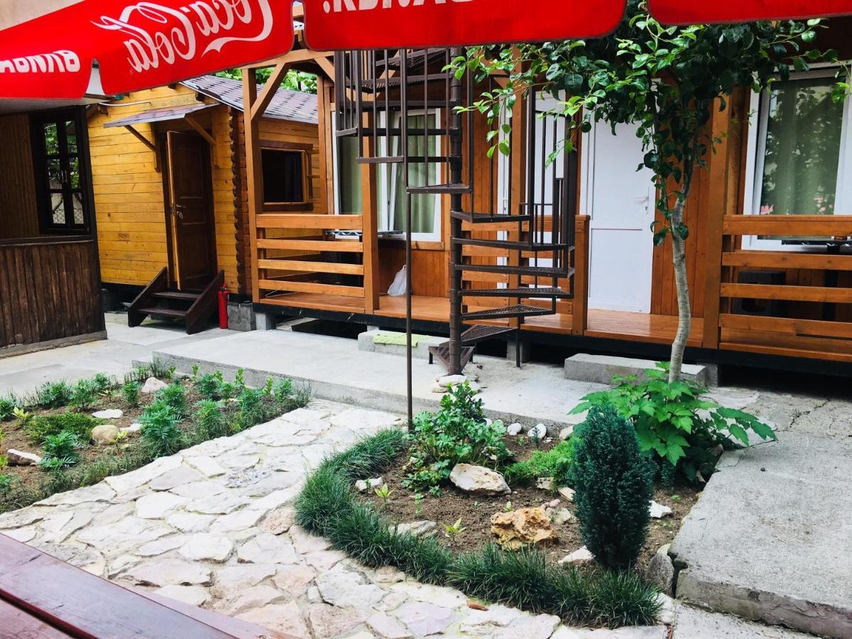Guest House Vladimir غاغرا المظهر الخارجي الصورة